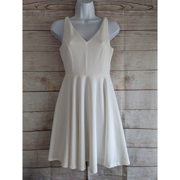 LuLu's size small White Skater Dress size Small - Picture 1 of 8